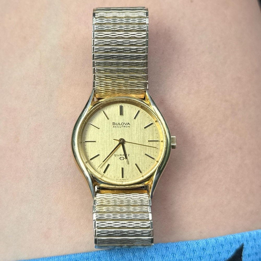 Bulova Two-Tone Gold and Silver Watch works like new, just had battery changed.